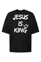 Camiseta Oversized - Jesus Is King Coroa