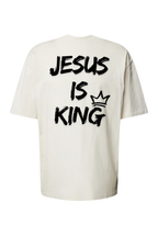 Camiseta Oversized - Jesus Is King Coroa